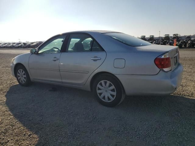 2005 Toyota Camry LE