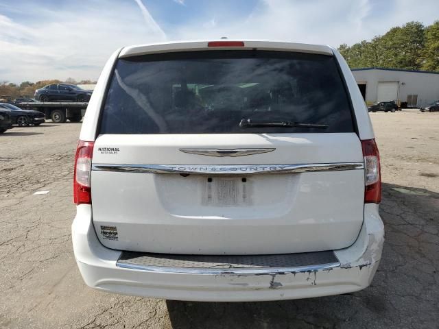 2014 Chrysler Town & Country Touring