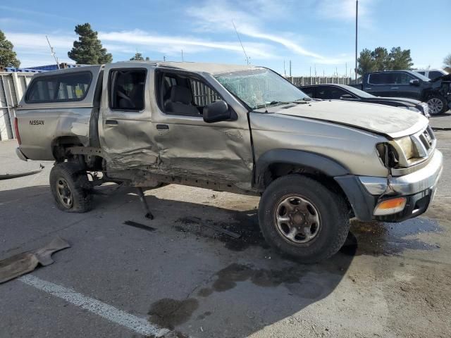 2000 Nissan Frontier Crew Cab XE