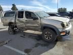 2000 Nissan Frontier Crew Cab XE