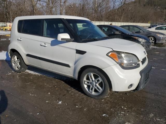 2011 KIA Soul +