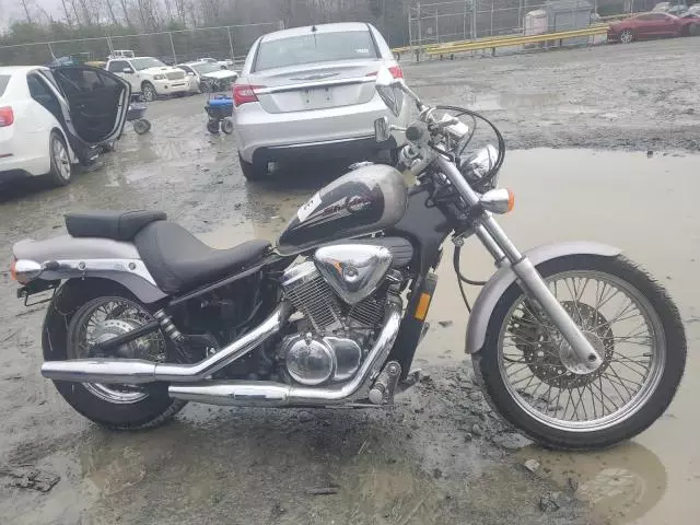 2000 Honda VT600 CD2