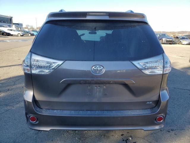 2016 Toyota Sienna SE