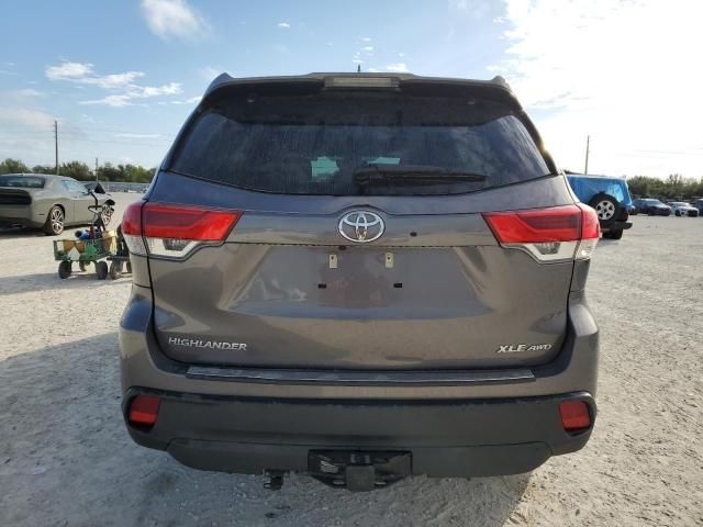 2019 Toyota Highlander SE