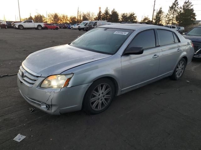 2005 Toyota Avalon XL