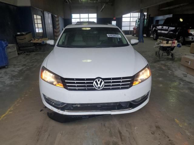 2014 Volkswagen Passat SEL