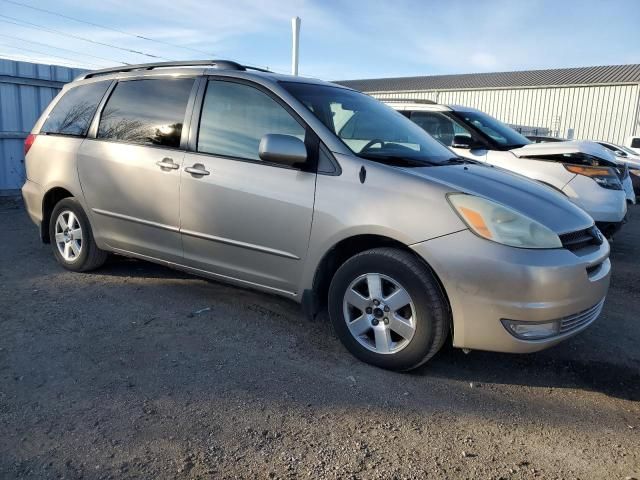 2005 Toyota Sienna CE