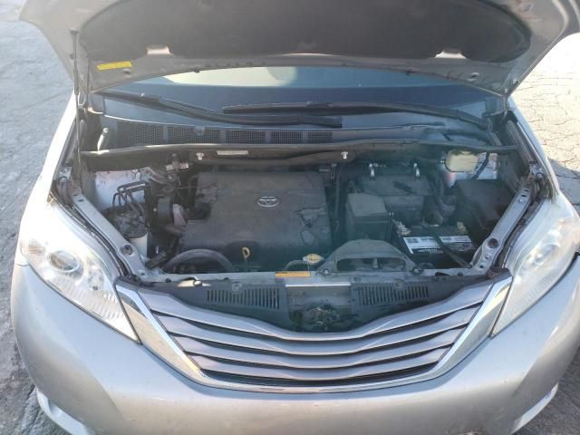 2016 Toyota Sienna XLE