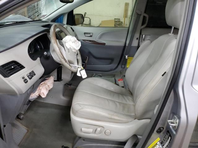 2012 Toyota Sienna XLE