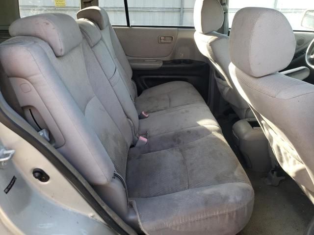 2004 Toyota Highlander Base