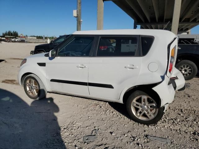 2011 KIA Soul +