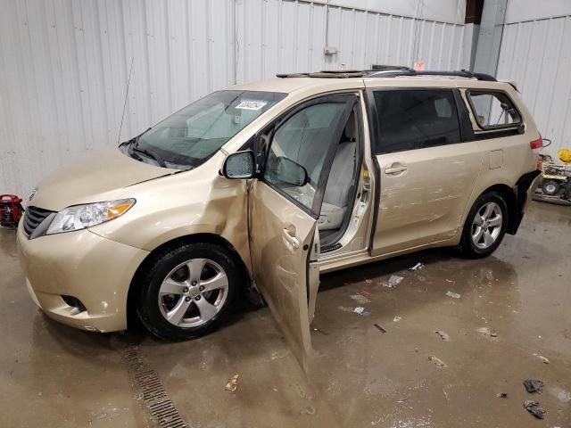 2011 Toyota Sienna LE