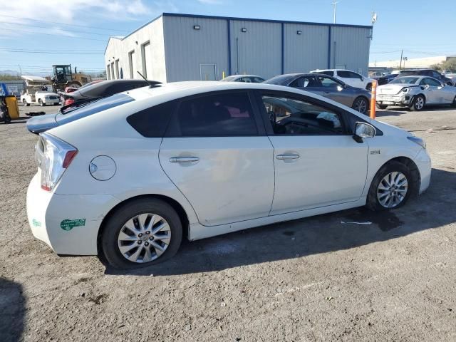 2014 Toyota Prius PLUG-IN