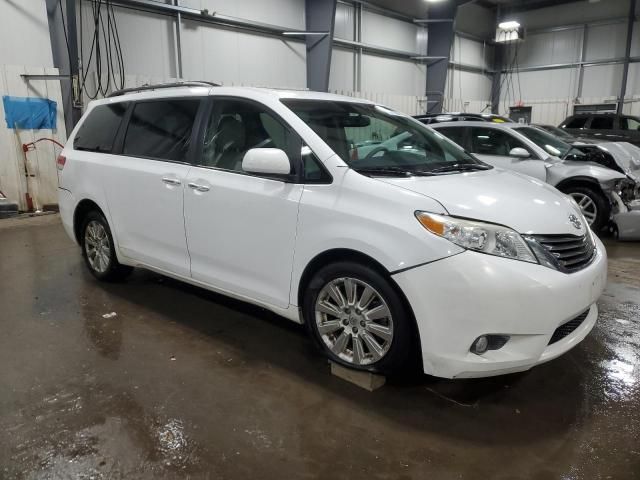 2014 Toyota Sienna XLE