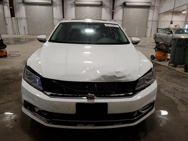 2016 Volkswagen Passat SE