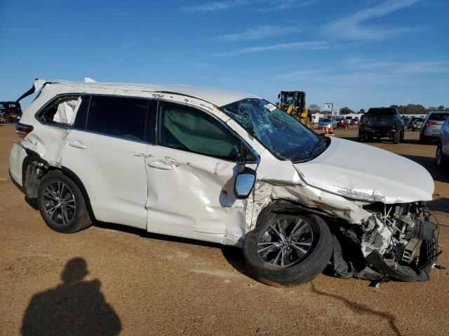 2017 Toyota Highlander LE