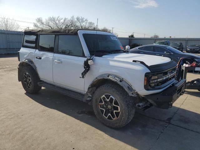 2022 Ford Bronco Base