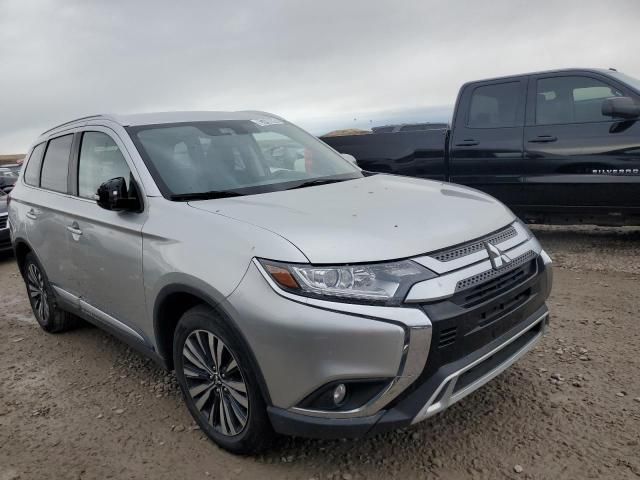 2020 Mitsubishi Outlander SE