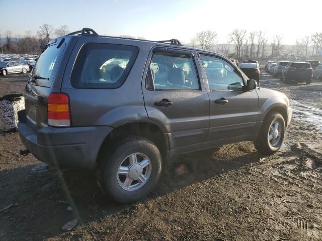 2004 Ford Escape XLS