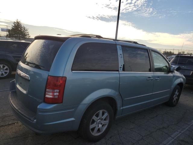 2010 Chrysler Town & Country Touring Plus