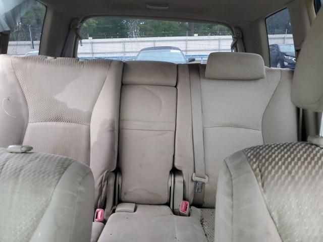 2004 Toyota Highlander Base