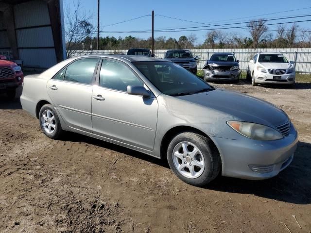 2005 Toyota Camry LE