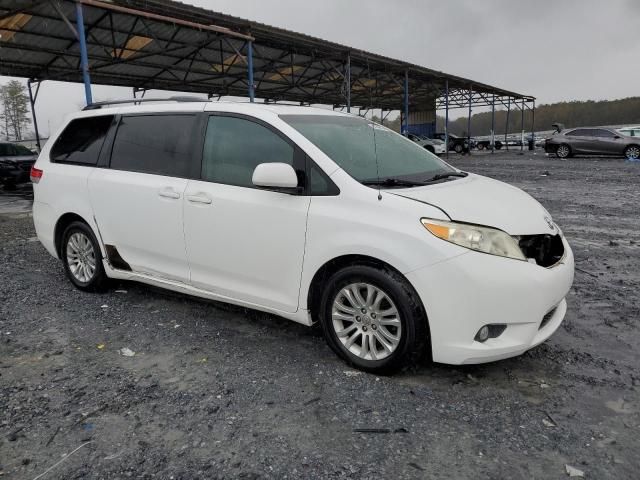 2011 Toyota Sienna XLE