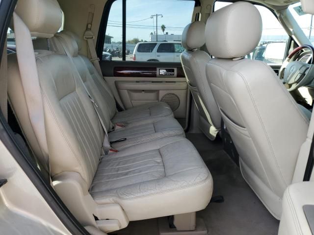 2004 Lincoln Navigator