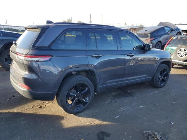 2022 Jeep Grand Cherokee Laredo