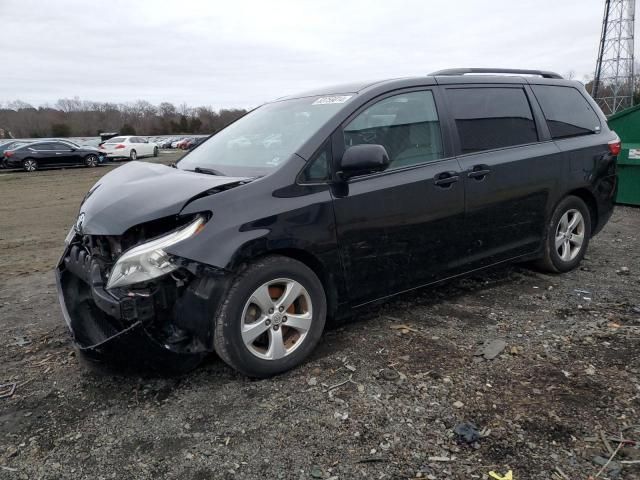 2015 Toyota Sienna LE