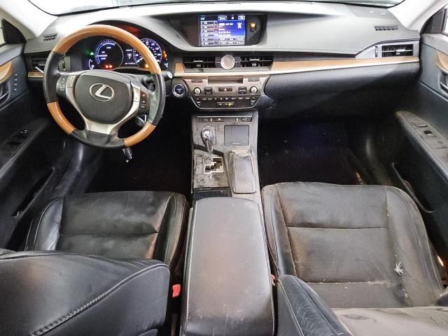 2015 Lexus ES 300H