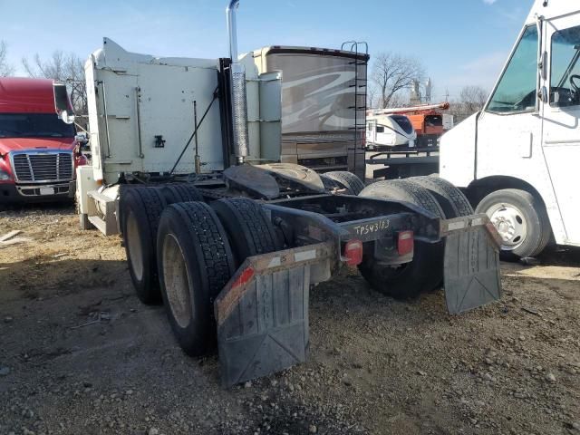 1996 Freightliner Conventional FLD120