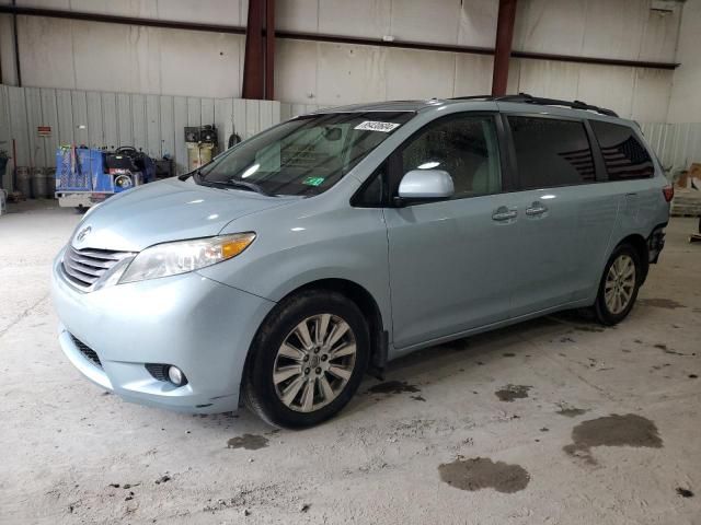 2015 Toyota Sienna XLE