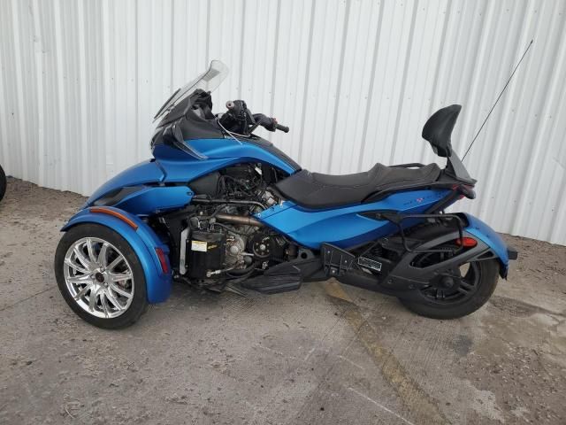 2015 Can-Am Spyder Roadster ST