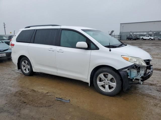 2011 Toyota Sienna LE