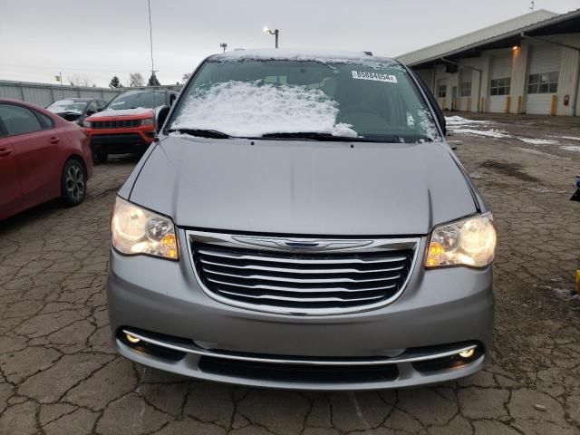 2016 Chrysler Town & Country Touring L