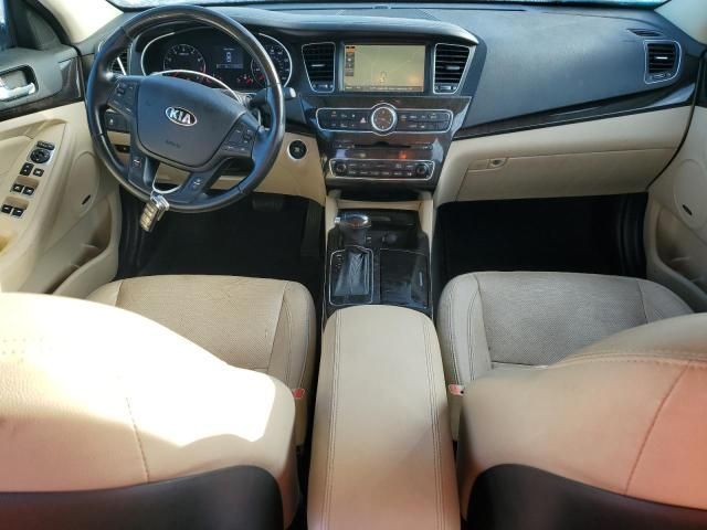 2016 KIA Cadenza Luxury