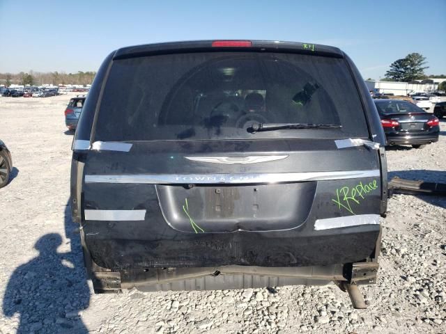 2013 Chrysler Town & Country Touring