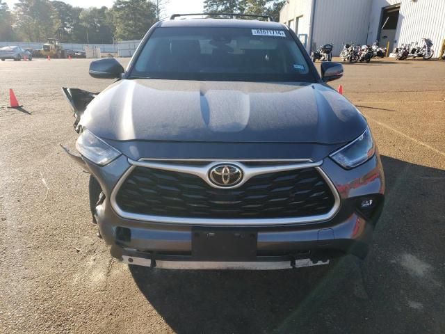 2021 Toyota Highlander L