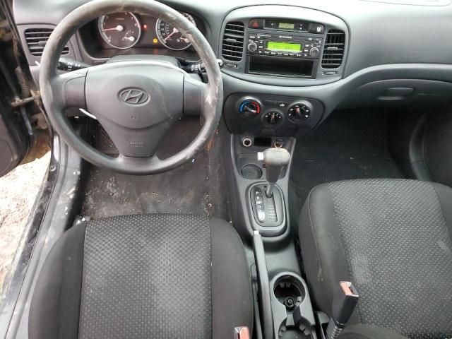 2008 Hyundai Accent Base