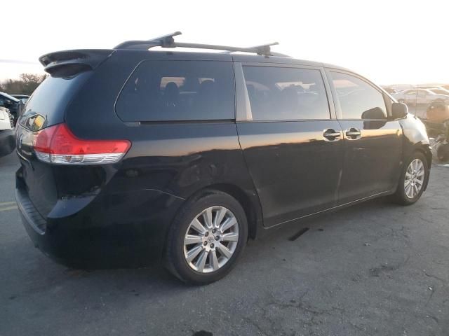 2014 Toyota Sienna XLE