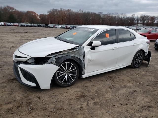 2021 Toyota Camry SE