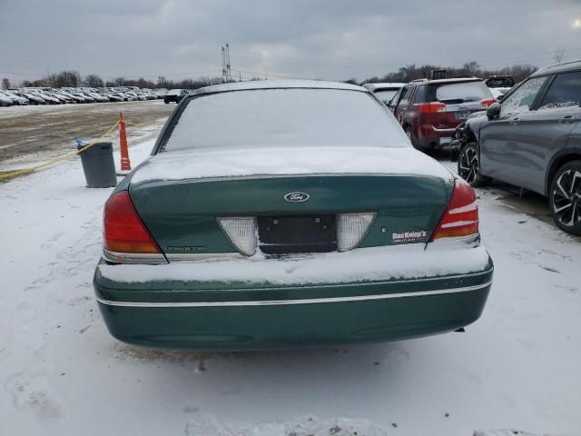 2000 Ford Crown Victoria