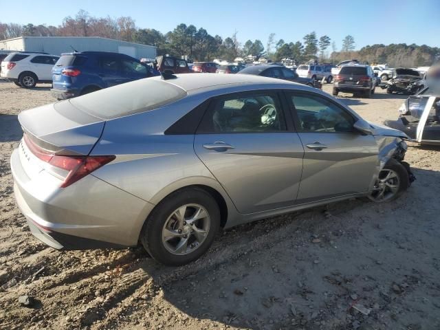 2021 Hyundai Elantra SE