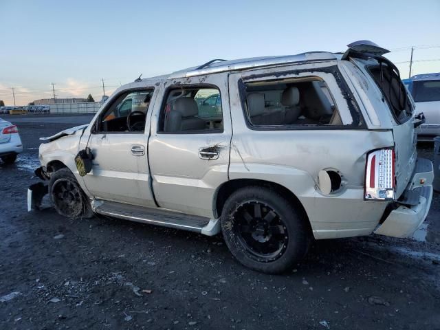 2004 Cadillac Escalade Luxury