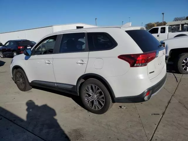 2017 Mitsubishi Outlander ES