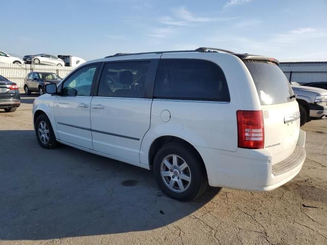 2010 Chrysler Town & Country Touring