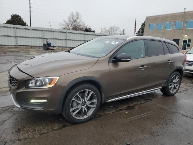 2015 Volvo V60 Cross Country Premier