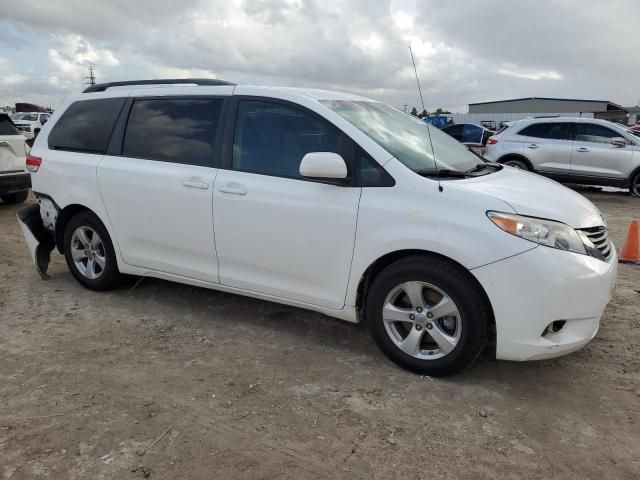 2011 Toyota Sienna LE