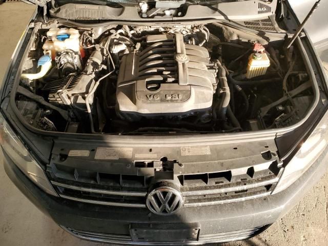 2013 Volkswagen Touareg V6